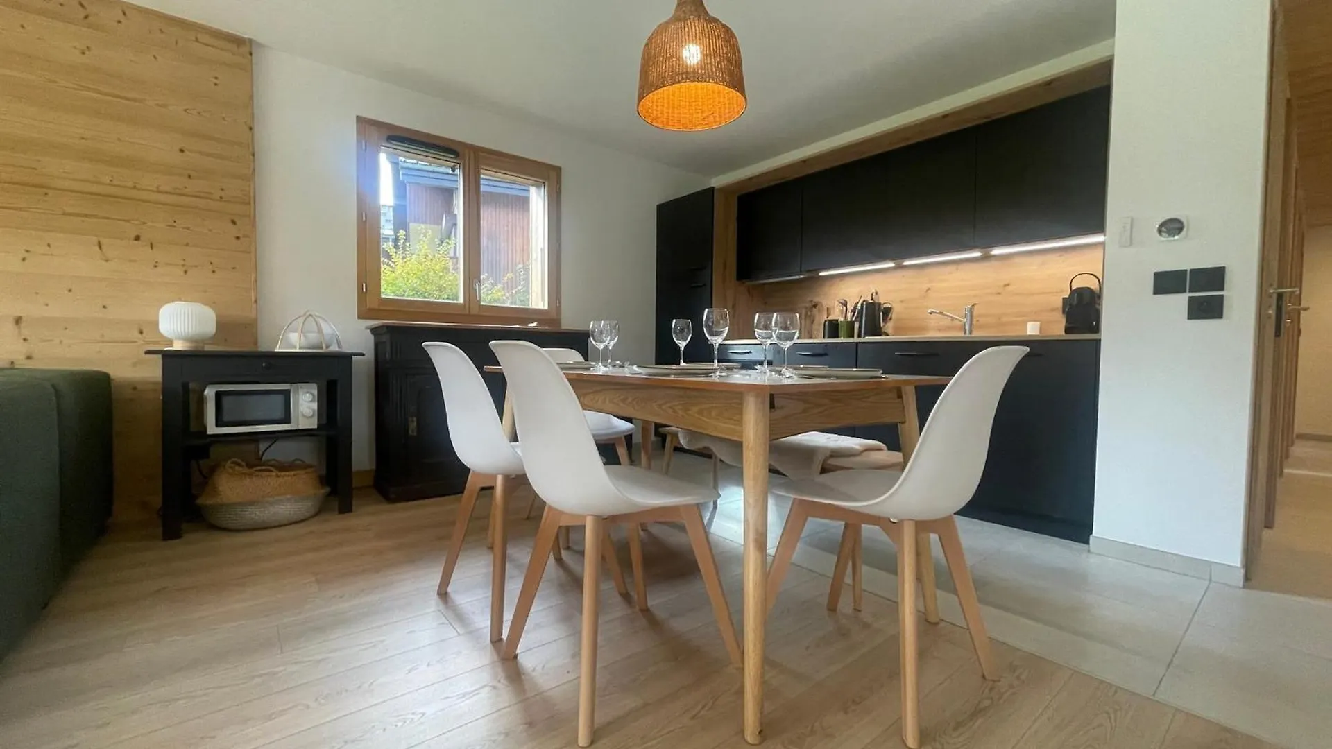 Apartment Appartement Moderne T4 Avec Jardin Dans Residence Neuve - Fr-1-624-167 Samoëns